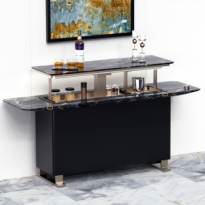 Tavolo da cucina personalizzato con design multifunzione e funzionalità intelligenti