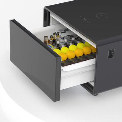 Refrigeratore da tavolo con ricarica wireless per trucco e prodotti di bellezza in nero