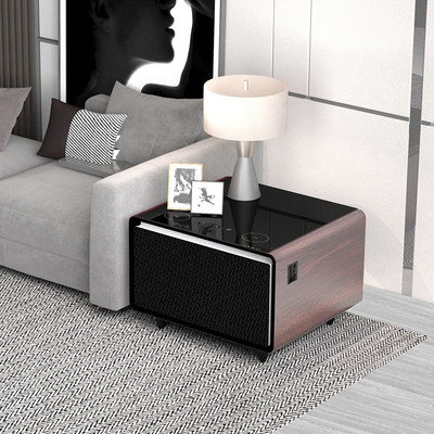 Funzione di ricarica wireless nei mini armadi frigoriferi per piccoli elettrodomestici